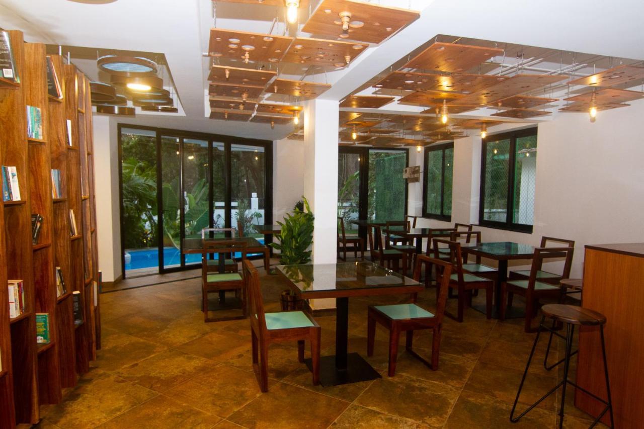 Half Hotel 卡兰古特 外观 照片